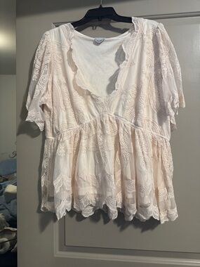 ARULA Cream Lace Peplum Blouse